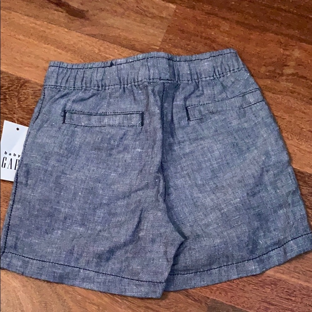 Baby Gap Shorts - Picture 2 of 2